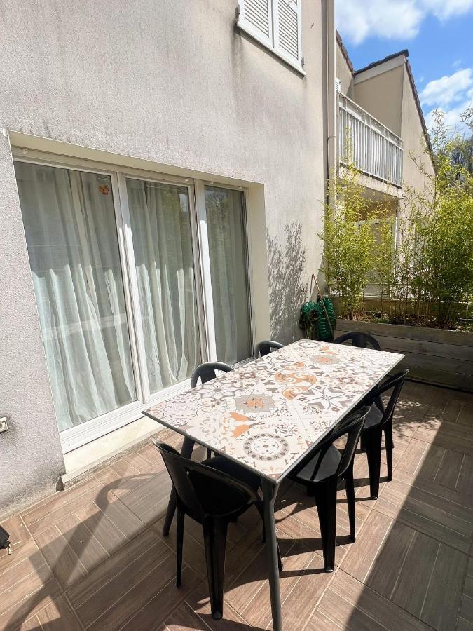 Апартаменты Joli Duplex Proche Disneyland Монтеврен Экстерьер фото
